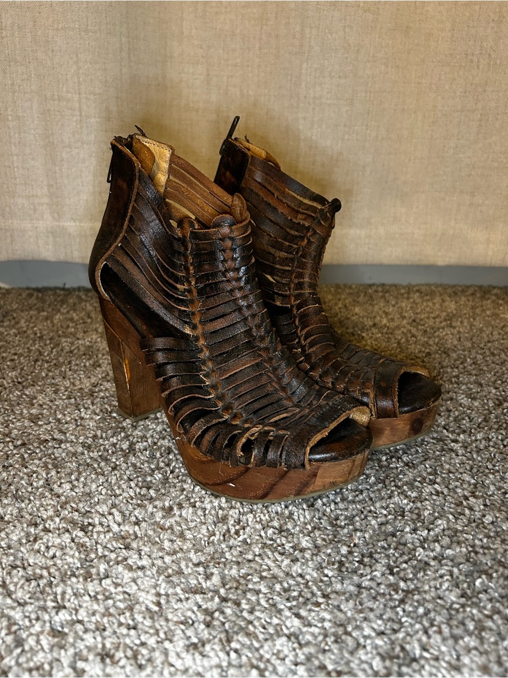 Sbicca Brown Woven Leather Peep-Toe Block Heel Sandals